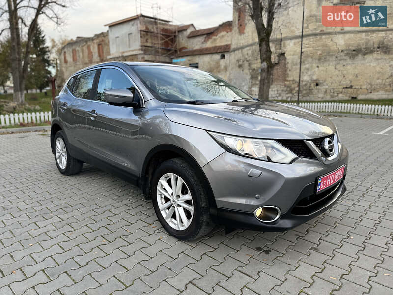 Внедорожник / Кроссовер Nissan Qashqai 2015 в Бережанах