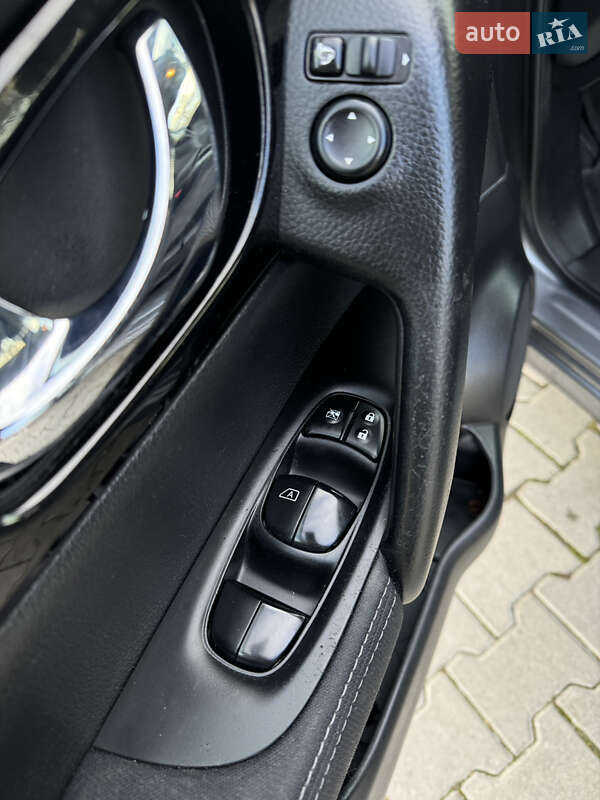 Внедорожник / Кроссовер Nissan Qashqai 2015 в Бережанах