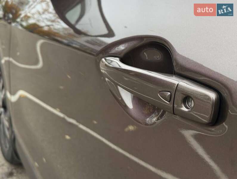 Внедорожник / Кроссовер Nissan Qashqai 2017 в Киеве