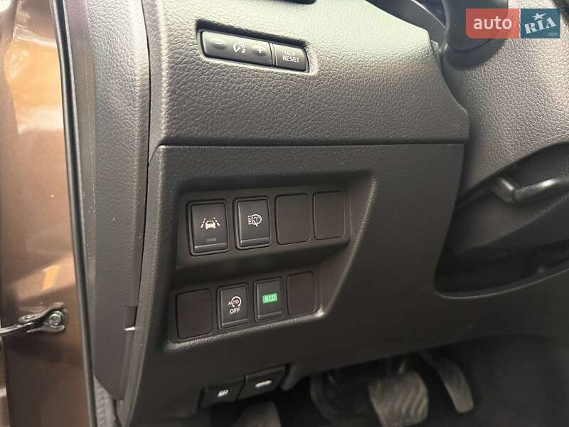 Внедорожник / Кроссовер Nissan Qashqai 2017 в Киеве