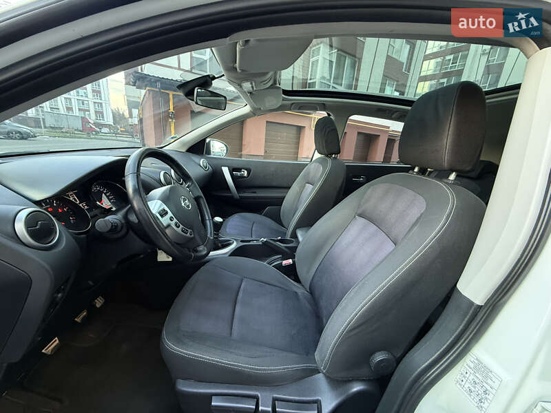 Внедорожник / Кроссовер Nissan Qashqai 2012 в Ивано-Франковске