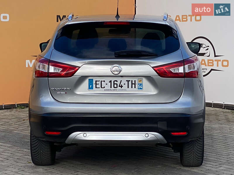 Внедорожник / Кроссовер Nissan Qashqai 2016 в Ровно