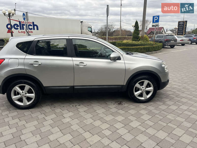 Внедорожник / Кроссовер Nissan Qashqai 2008 в Сарнах