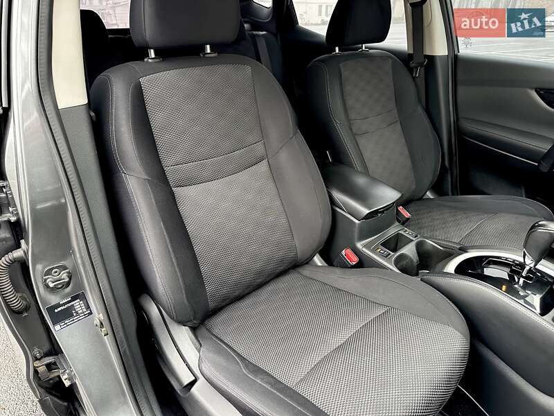 Внедорожник / Кроссовер Nissan Qashqai 2017 в Харькове