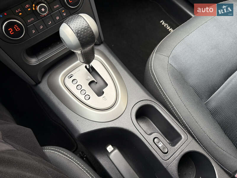 Позашляховик / Кросовер Nissan Qashqai 2012 в Тернополі