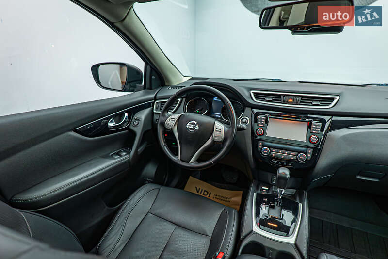 Внедорожник / Кроссовер Nissan Qashqai 2017 в Киеве