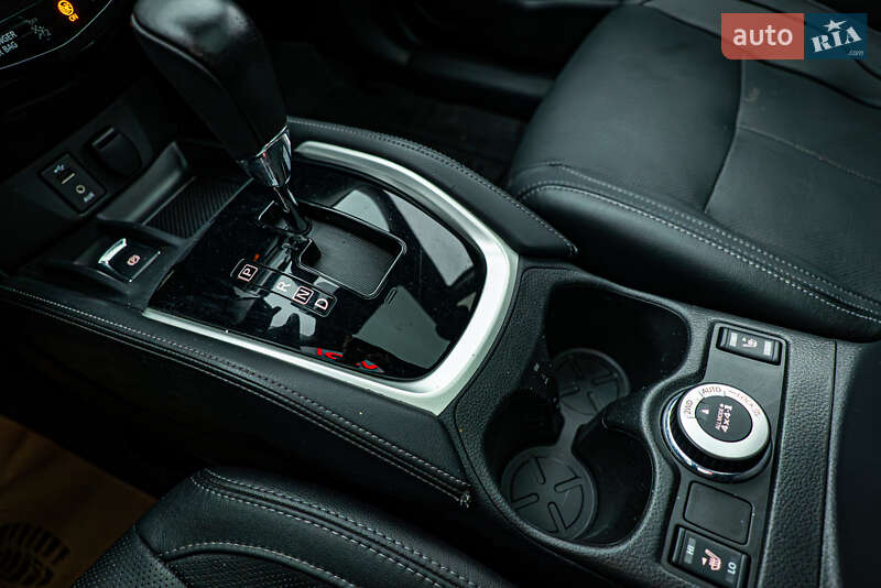 Внедорожник / Кроссовер Nissan Qashqai 2017 в Киеве