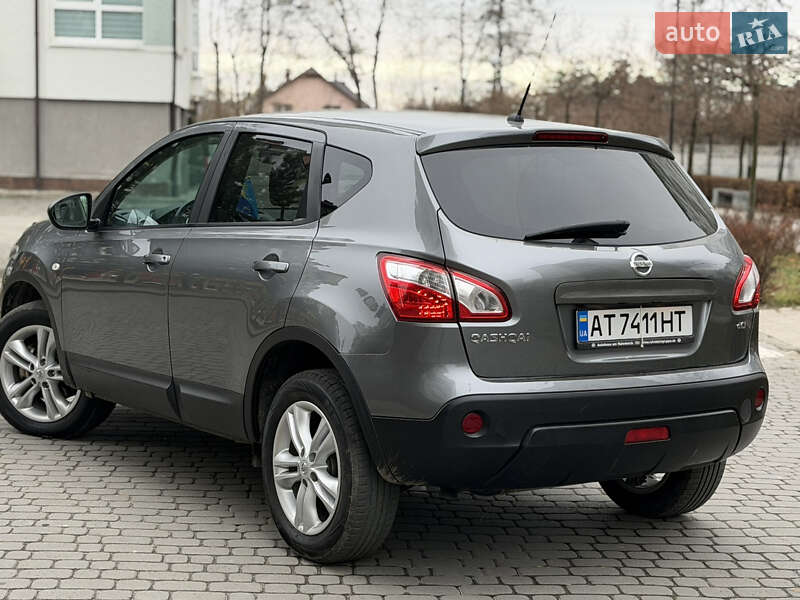 Позашляховик / Кросовер Nissan Qashqai 2011 в Івано-Франківську