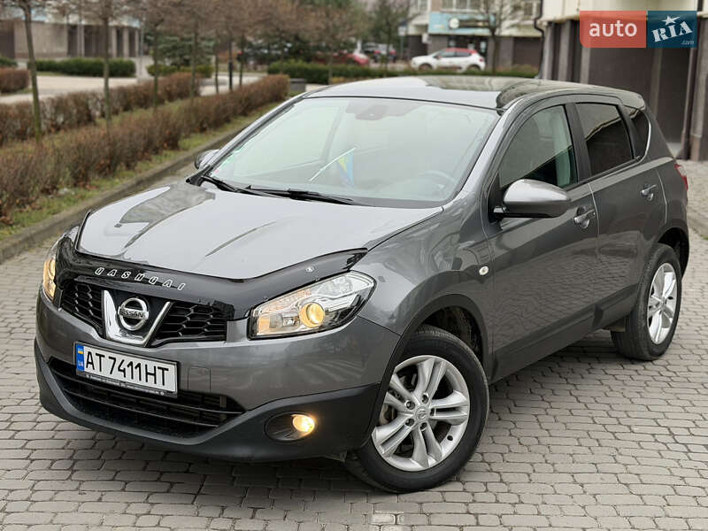 Позашляховик / Кросовер Nissan Qashqai 2011 в Івано-Франківську
