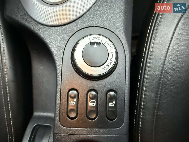 Позашляховик / Кросовер Nissan Qashqai 2008 в Києві