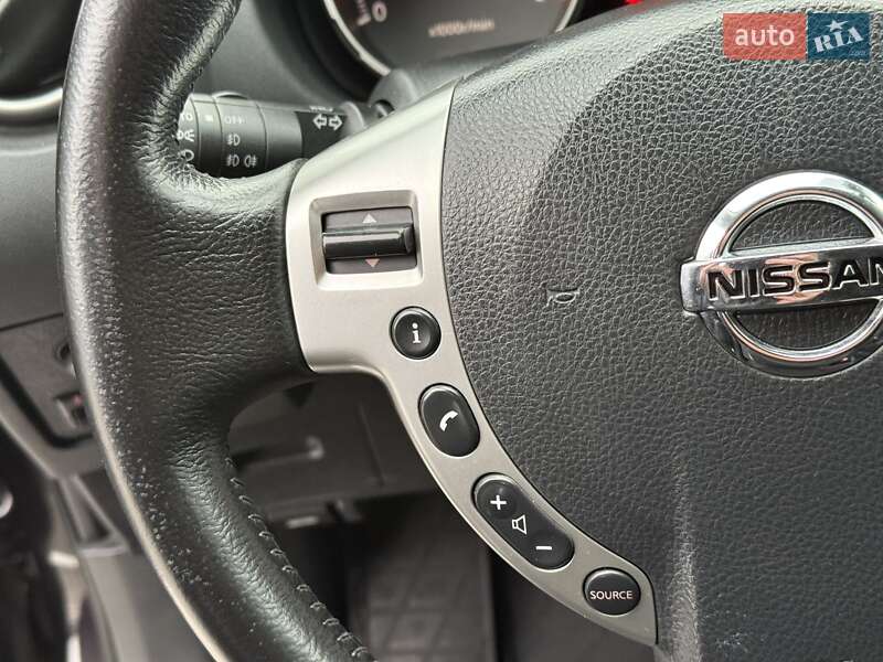 Внедорожник / Кроссовер Nissan Qashqai 2010 в Днепре