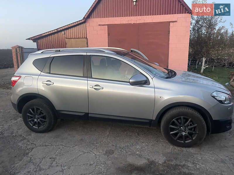 Внедорожник / Кроссовер Nissan Qashqai 2012 в Хмельнике фото 3 Внедорожник / Кроссовер Nissan Qashqai 2012 в Хмельнике