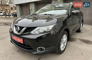 Позашляховик / Кросовер Nissan Qashqai 2014 в Рівному