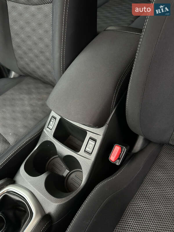 Внедорожник / Кроссовер Nissan Qashqai 2014 в Ровно фото 23 Внедорожник / Кроссовер Nissan Qashqai 2014 в Ровно