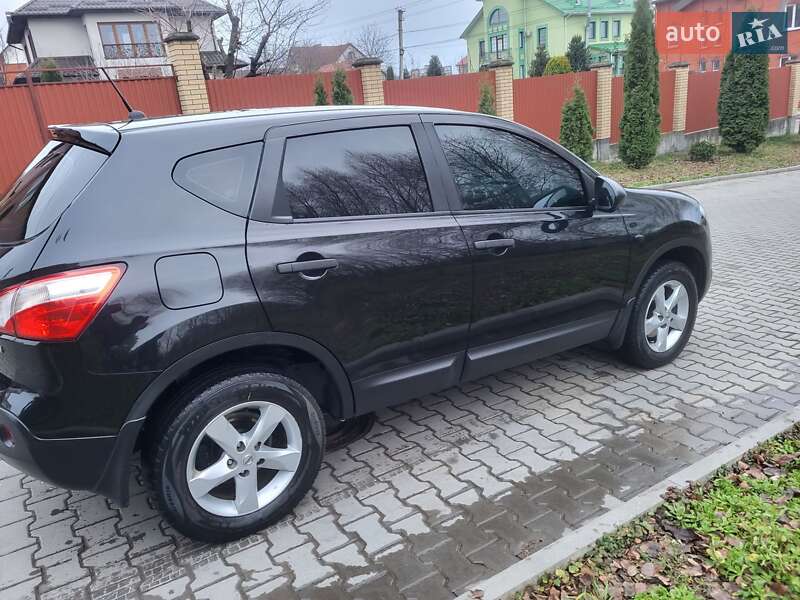 Внедорожник / Кроссовер Nissan Qashqai 2011 в Хмельницком
