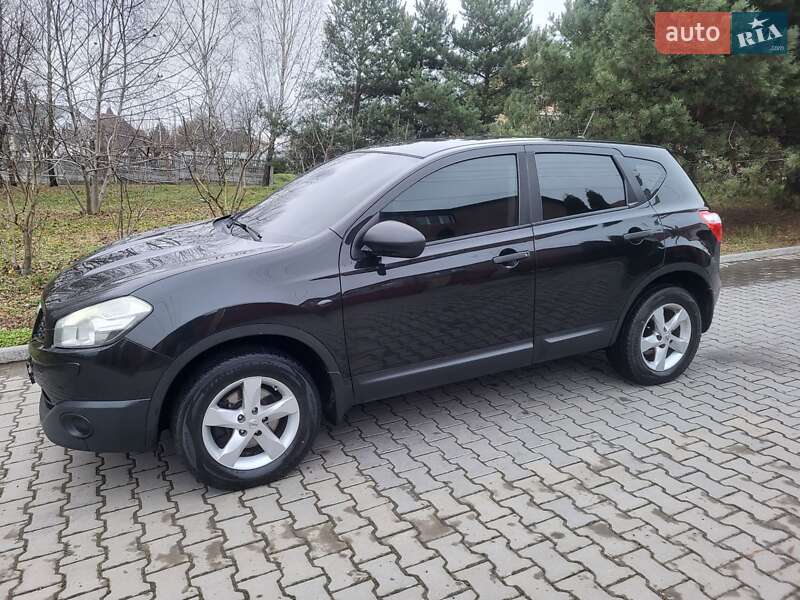 Внедорожник / Кроссовер Nissan Qashqai 2011 в Хмельницком
