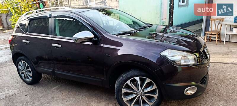 Позашляховик / Кросовер Nissan Qashqai 2010 в Благовіщенську