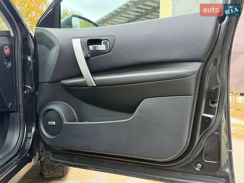 Позашляховик / Кросовер Nissan Qashqai 2011 в Черкасах фото 32 Позашляховик / Кросовер Nissan Qashqai 2011 в Черкасах