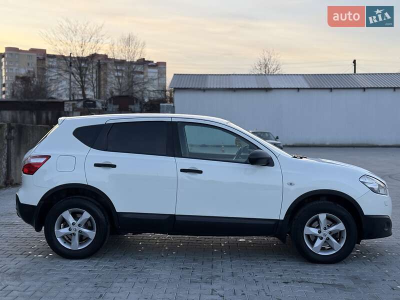 Внедорожник / Кроссовер Nissan Qashqai 2013 в Тернополе