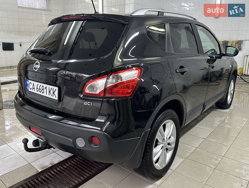 Внедорожник / Кроссовер Nissan Qashqai 2010 в Умани