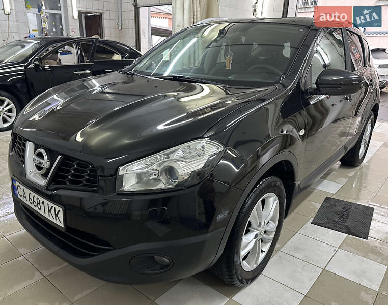 Внедорожник / Кроссовер Nissan Qashqai 2010 в Умани
