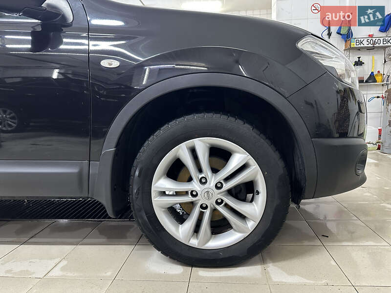 Внедорожник / Кроссовер Nissan Qashqai 2010 в Умани