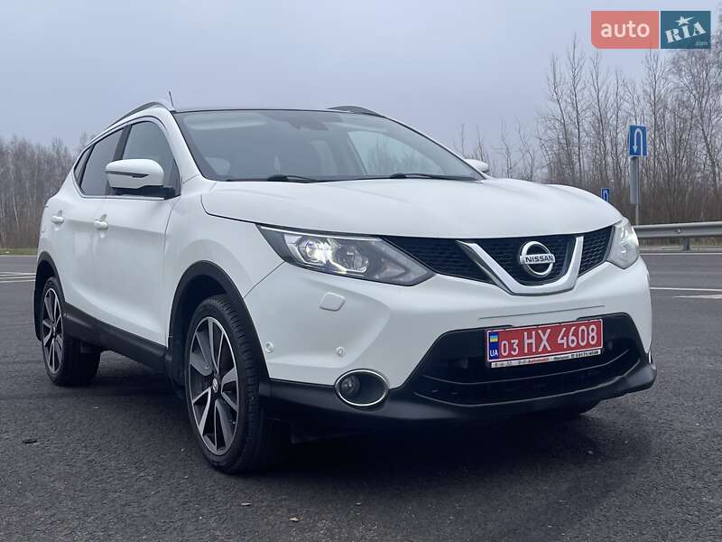Позашляховик / Кросовер Nissan Qashqai 2015 в Ковелі