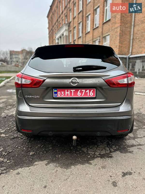 Позашляховик / Кросовер Nissan Qashqai 2014 в Сумах