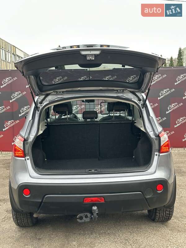 Позашляховик / Кросовер Nissan Qashqai 2011 в Сумах