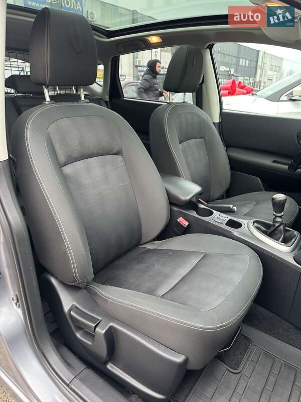 Позашляховик / Кросовер Nissan Qashqai 2011 в Сумах