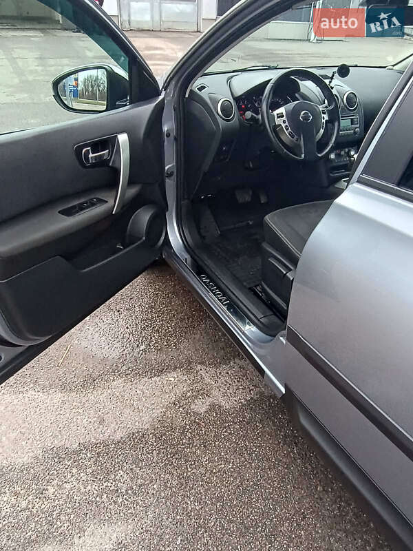 Внедорожник / Кроссовер Nissan Qashqai 2013 в Чернигове