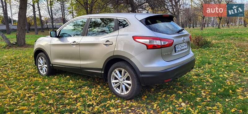 Внедорожник / Кроссовер Nissan Qashqai 2014 в Черкассах