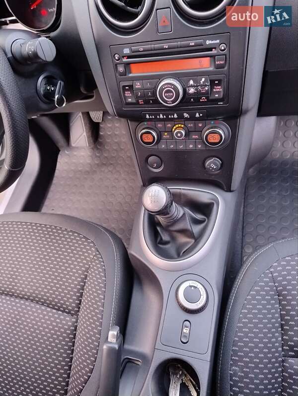 Внедорожник / Кроссовер Nissan Qashqai 2007 в Ужгороде