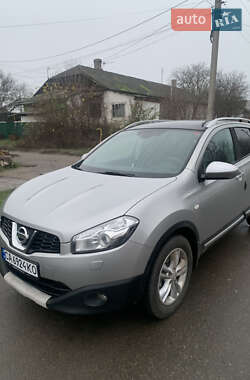 Внедорожник / Кроссовер Nissan Qashqai 2012 в Каменке