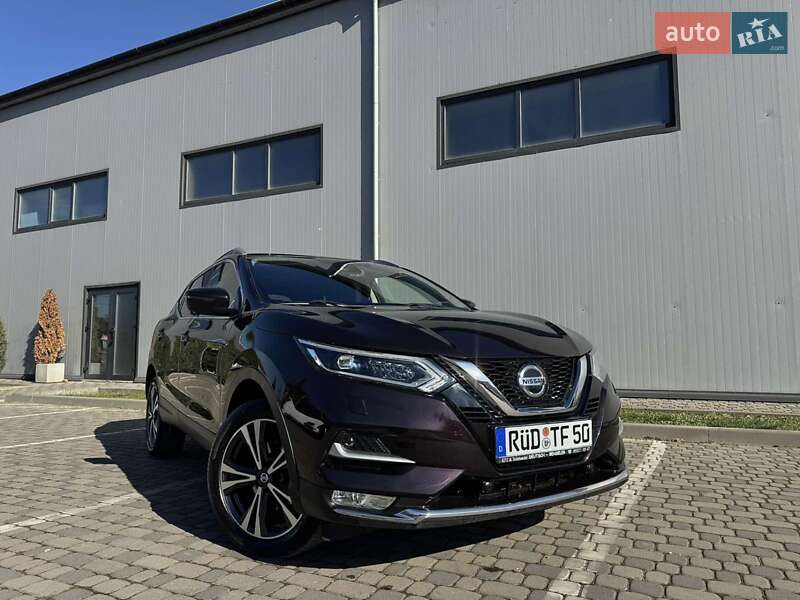 Внедорожник / Кроссовер Nissan Qashqai 2018 в Ивано-Франковске