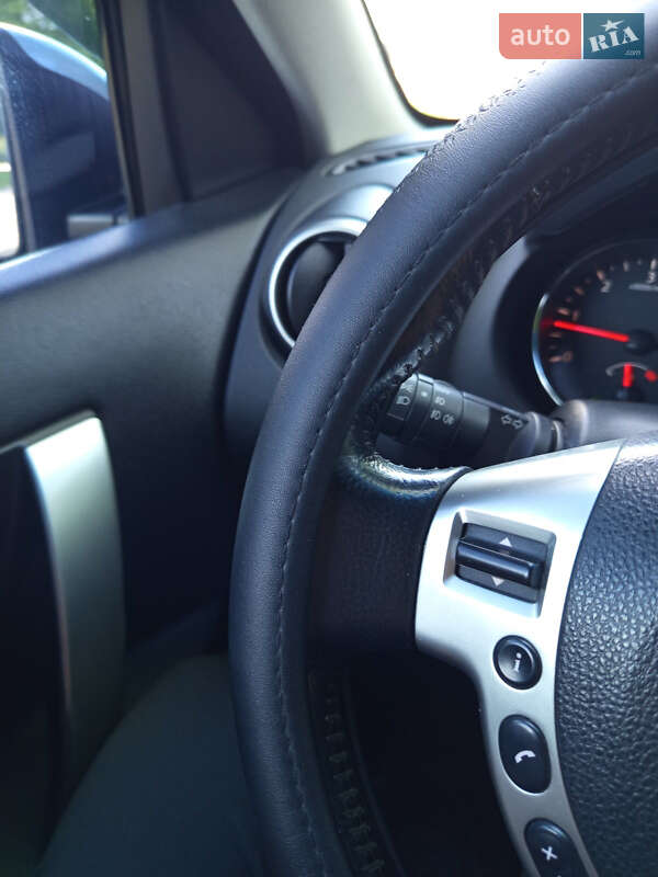 Внедорожник / Кроссовер Nissan Qashqai 2010 в Звягеле