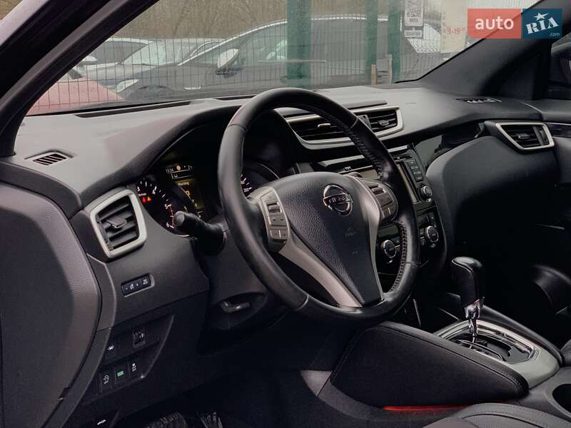 Внедорожник / Кроссовер Nissan Qashqai 2016 в Бердичеве