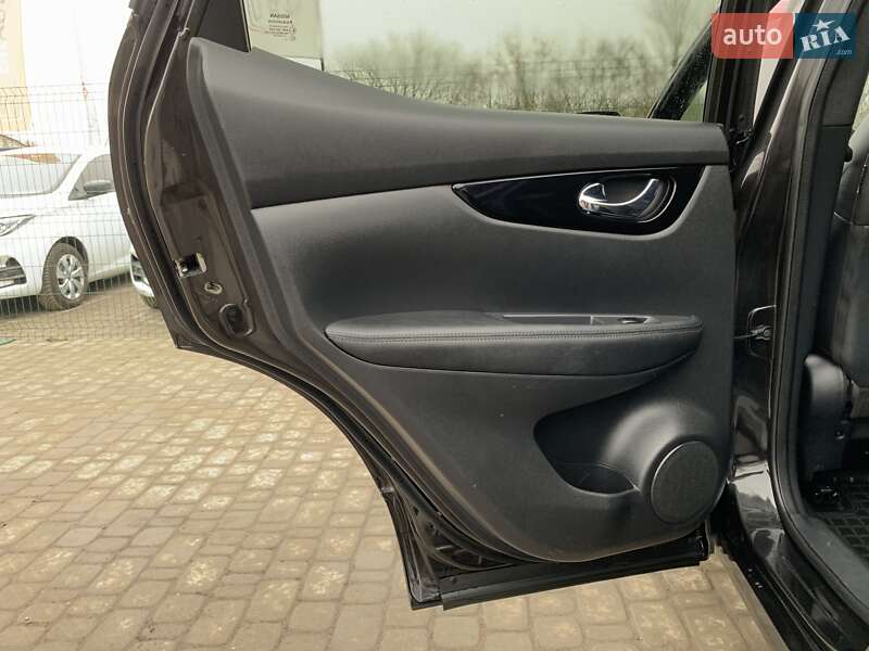 Внедорожник / Кроссовер Nissan Qashqai 2016 в Бердичеве