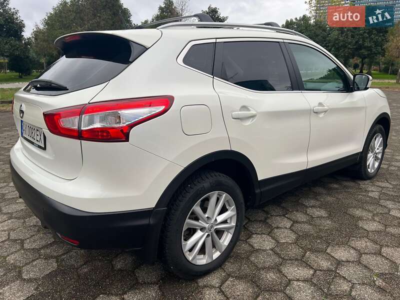 Внедорожник / Кроссовер Nissan Qashqai 2016 в Киеве