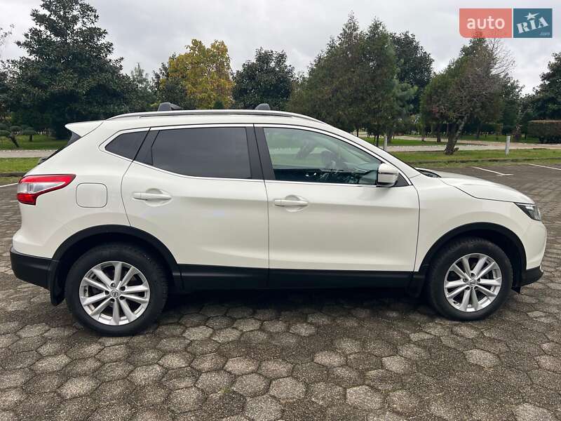 Внедорожник / Кроссовер Nissan Qashqai 2016 в Киеве