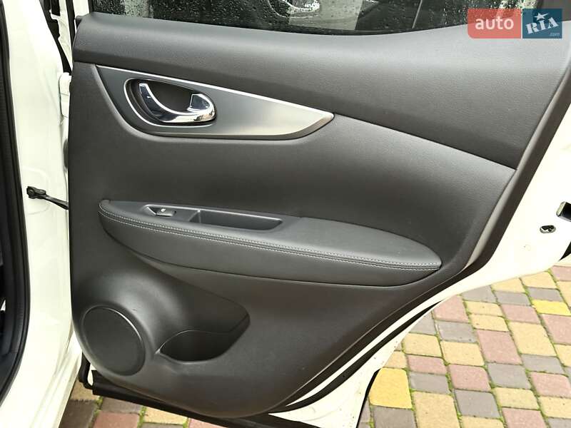 Внедорожник / Кроссовер Nissan Qashqai 2020 в Днепре