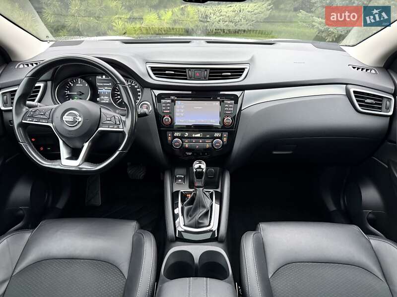 Внедорожник / Кроссовер Nissan Qashqai 2020 в Днепре