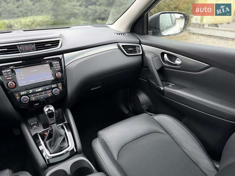 Внедорожник / Кроссовер Nissan Qashqai 2020 в Днепре