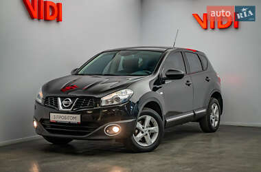 Позашляховик / Кросовер Nissan Qashqai 2013 в Києві