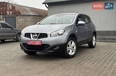 Внедорожник / Кроссовер Nissan Qashqai 2010 в Коростене