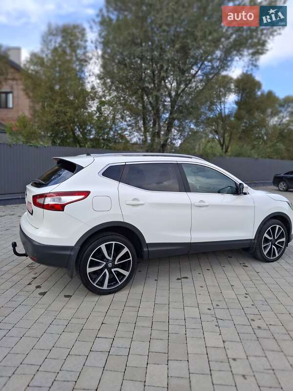 Позашляховик / Кросовер Nissan Qashqai 2014 в Львові фото 4 Позашляховик / Кросовер Nissan Qashqai 2014 в Львові