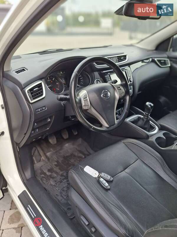 Позашляховик / Кросовер Nissan Qashqai 2014 в Львові фото 19 Позашляховик / Кросовер Nissan Qashqai 2014 в Львові