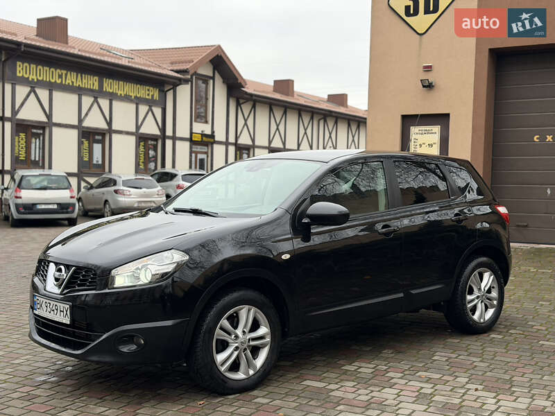 Внедорожник / Кроссовер Nissan Qashqai 2010 в Ровно