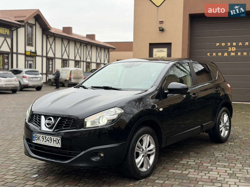 Внедорожник / Кроссовер Nissan Qashqai 2010 в Ровно