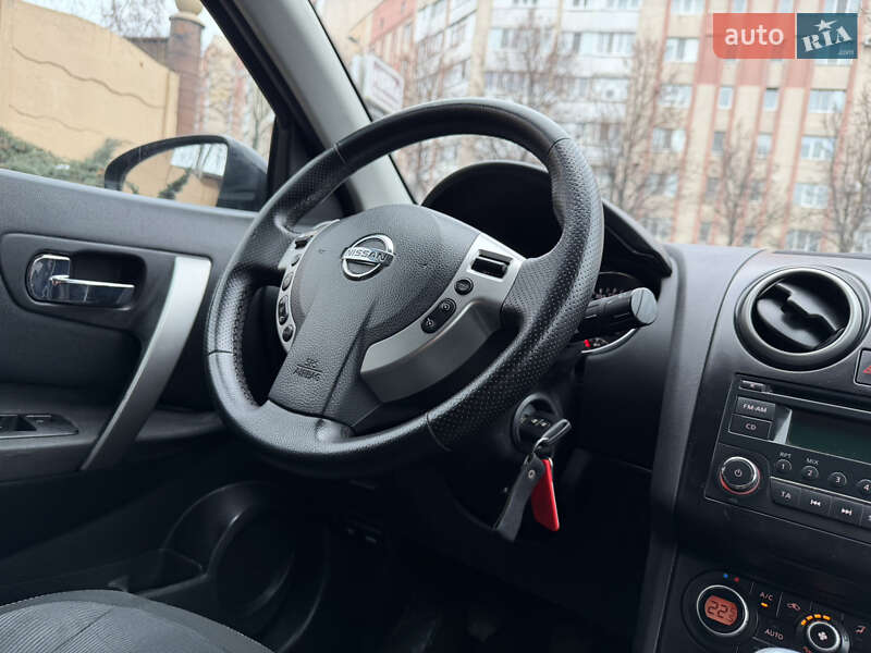 Внедорожник / Кроссовер Nissan Qashqai 2010 в Ровно